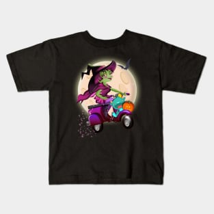 Witch on a scooter Kids T-Shirt